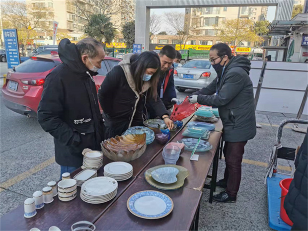 餐具.jpg 餐具.jpg